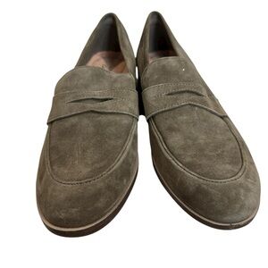 Clarks Olive/Dark Brown Suede loafers Size 8.5 Women’s